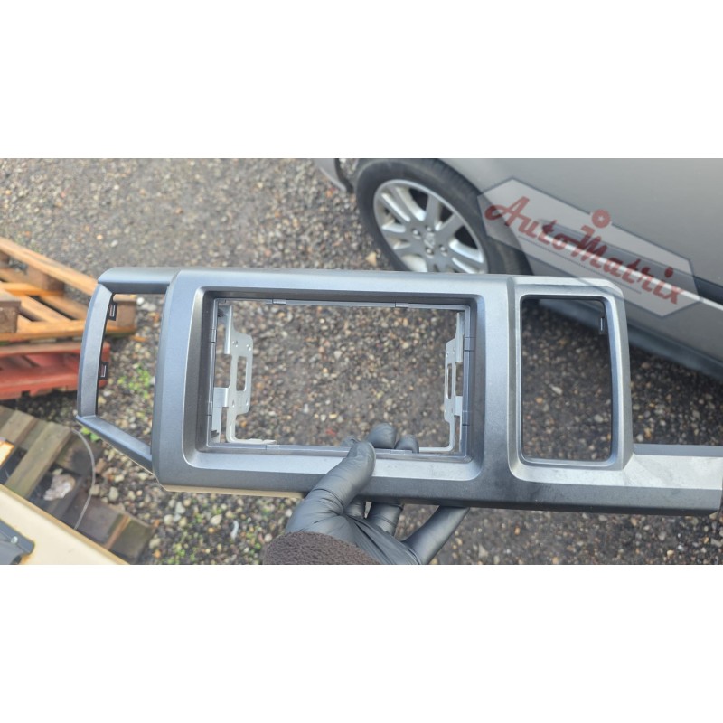Honda Stepwagon RK (2009-2015) Factory Stereo / Radio Surround Fascia